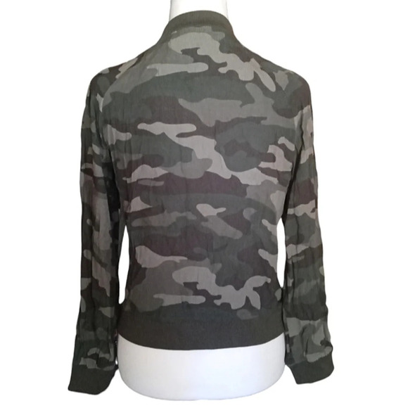 BB Dakota Can't See Me Camo Bomber Jacket Size Small - Picture 3 of 7